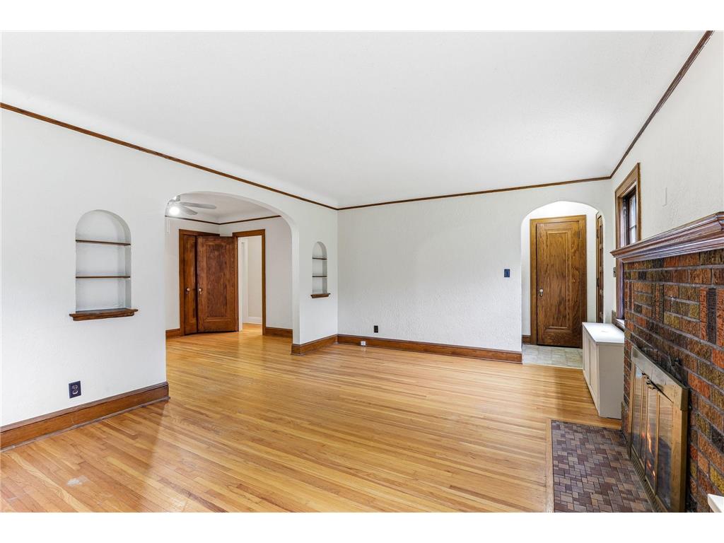 75 Cleveland Avenue S Saint Paul MN 55105 7090421 image5