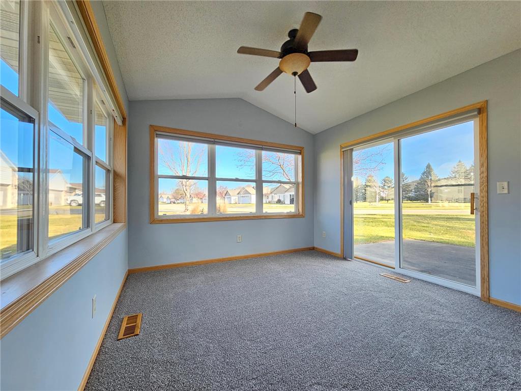 75 Crown Pointe Curve Hudson WI 54016 6820454 image9