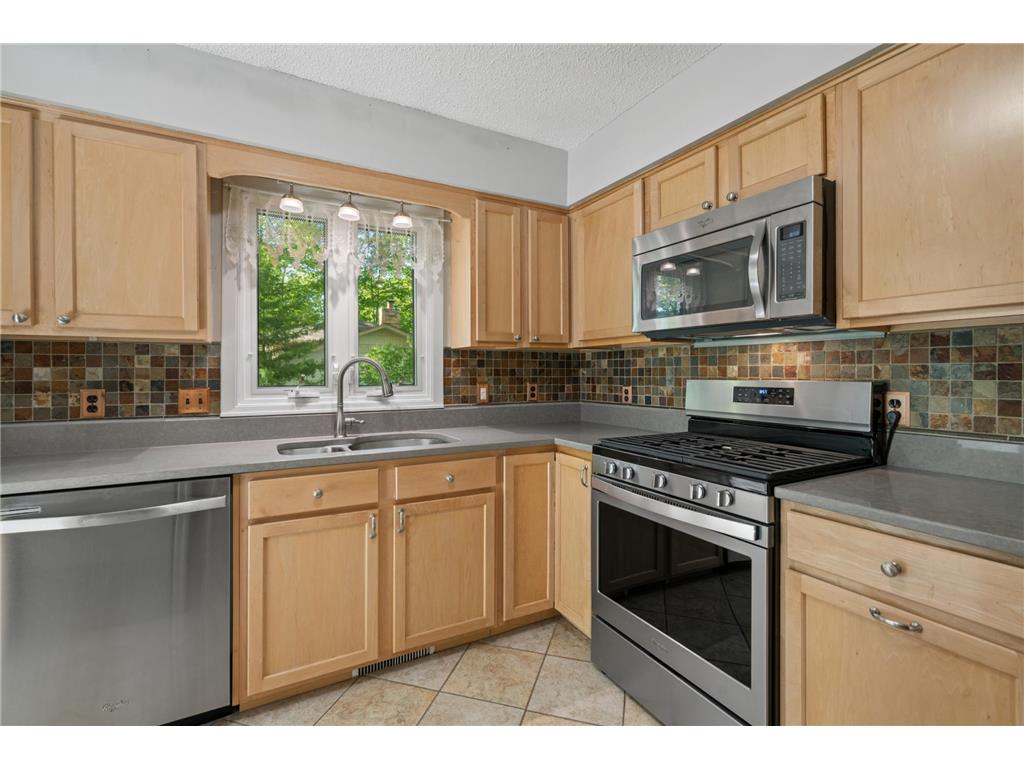 75 Pleasant Lane E Excelsior MN 55331 7080552 image10