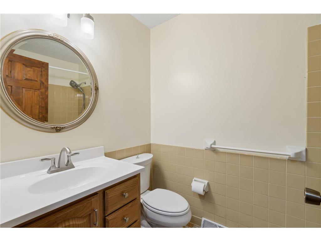 75 Pleasant Lane E Excelsior MN 55331 7080552 image18