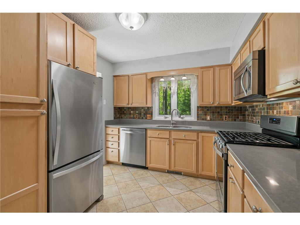 75 Pleasant Lane E Excelsior MN 55331 7080552 image3