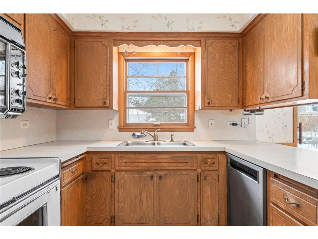 75 Rhode Island Avenue S Golden Valley MN 55426 7016496 image14