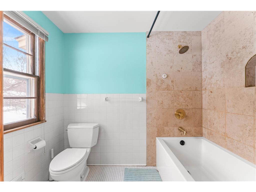75 Rhode Island Avenue S Golden Valley MN 55426 7016496 image24