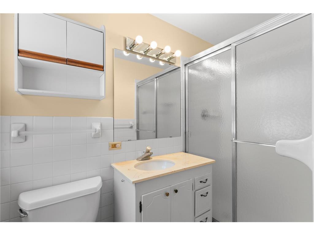 75 Rhode Island Avenue S Golden Valley MN 55426 7016496 image27