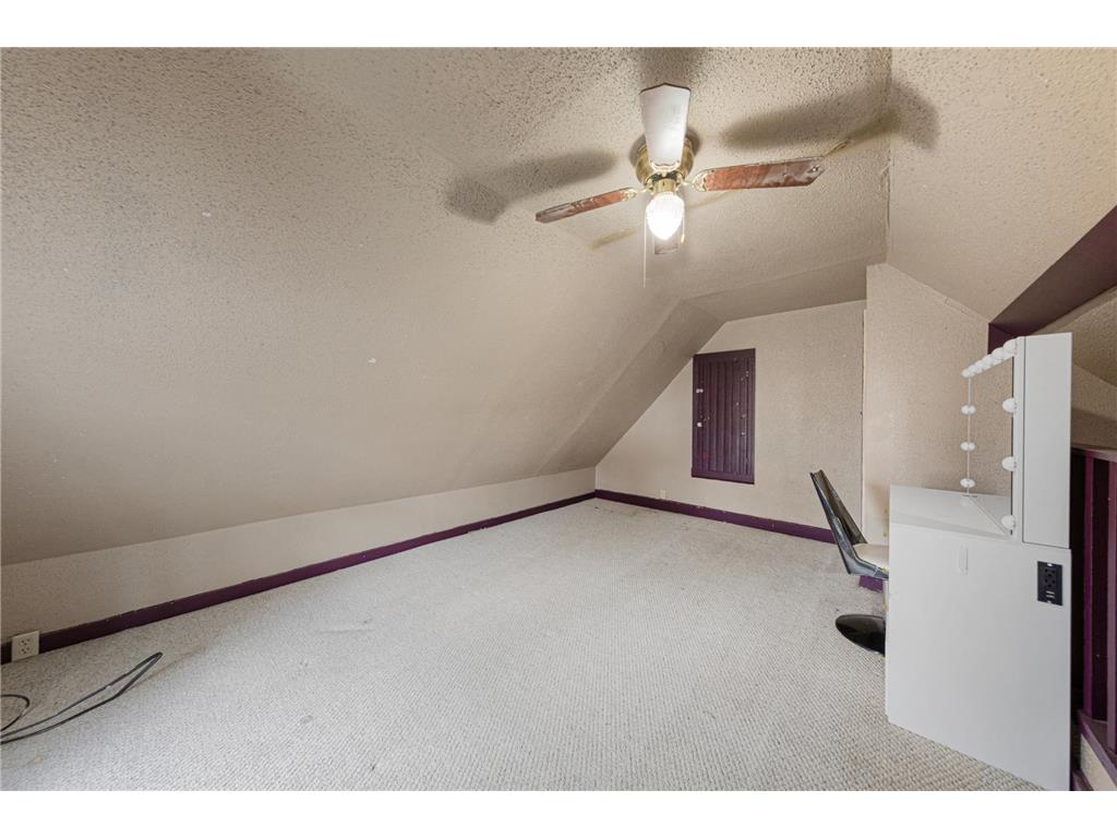 75 S Montgomery Avenue Le Center MN 56057 7070648 image18
