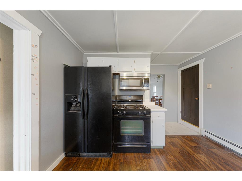 75 S Montgomery Avenue Le Center MN 56057 7070648 image8