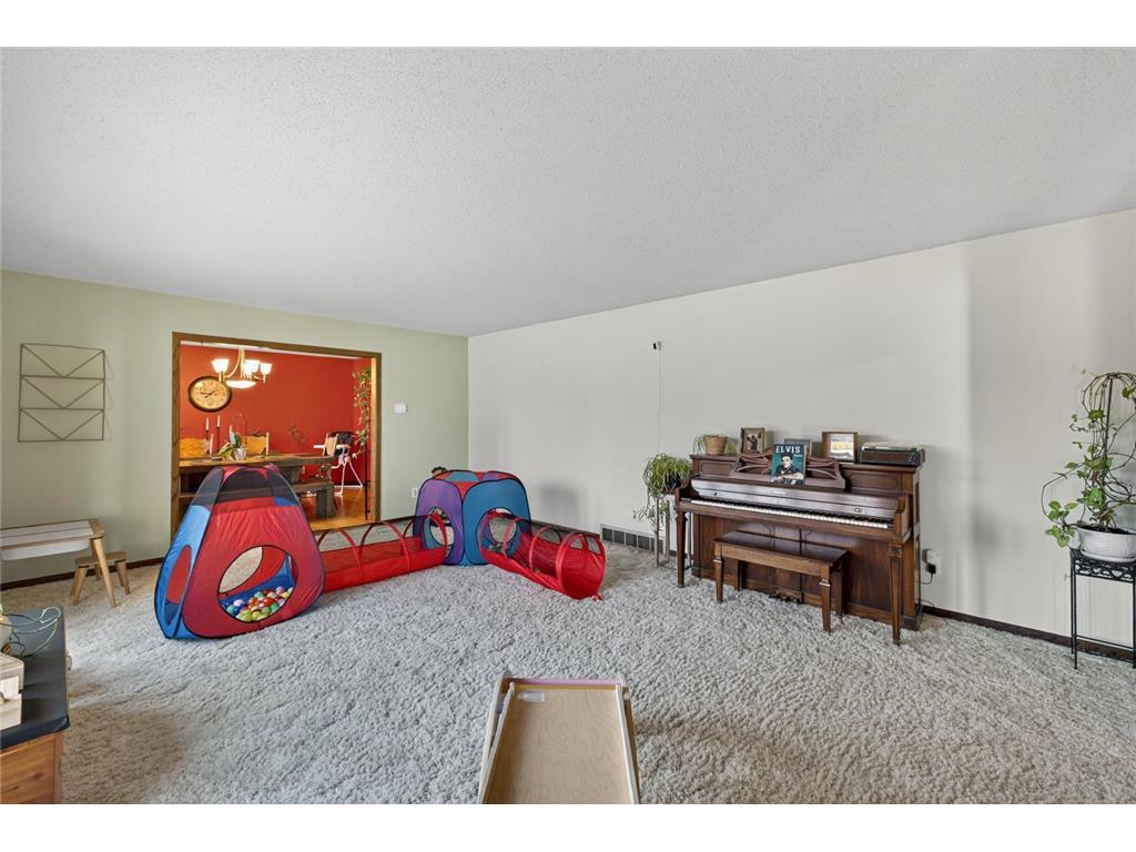 75 Wilson Street Lewiston MN 55952 6821691 image64