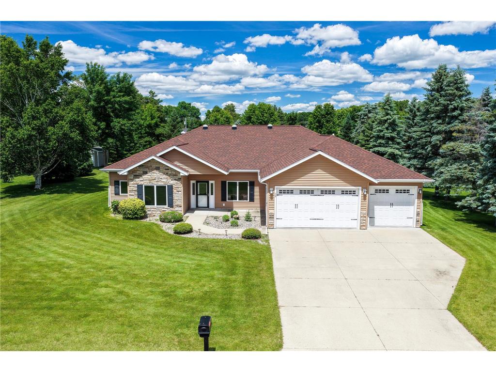 750 Lake Forest Circle Detroit Lakes MN 56501 7098262 image1