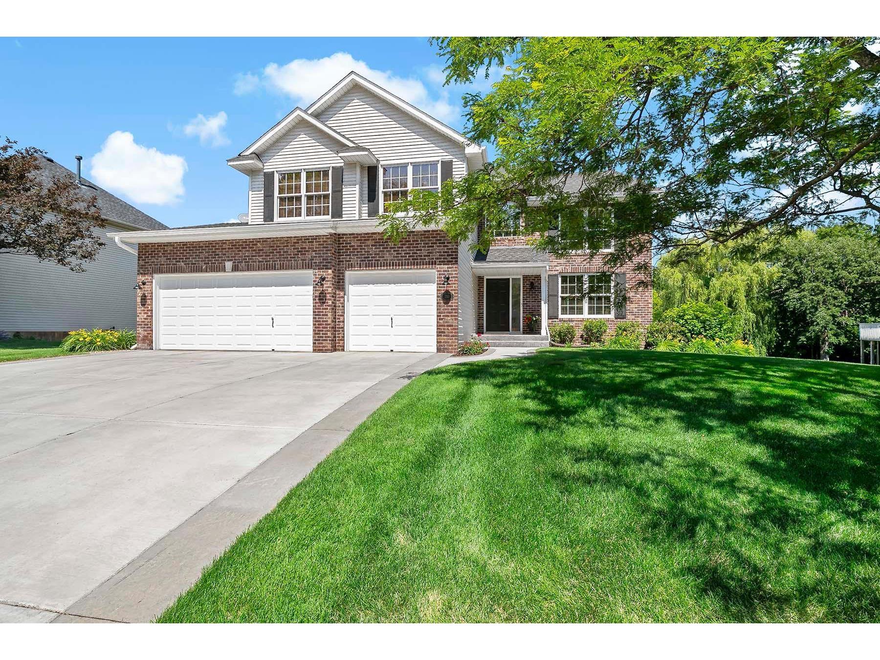 750 Lake Susan Hills Drive, Chanhassen, MN, 55317 MLS 6015395