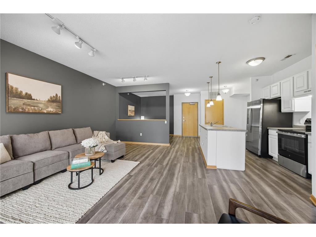 750 Mainstreet #210 Hopkins MN 55343 6763153 image1