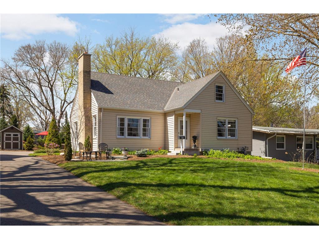 750 Pleasant Street Excelsior MN 55331 6711860 image1