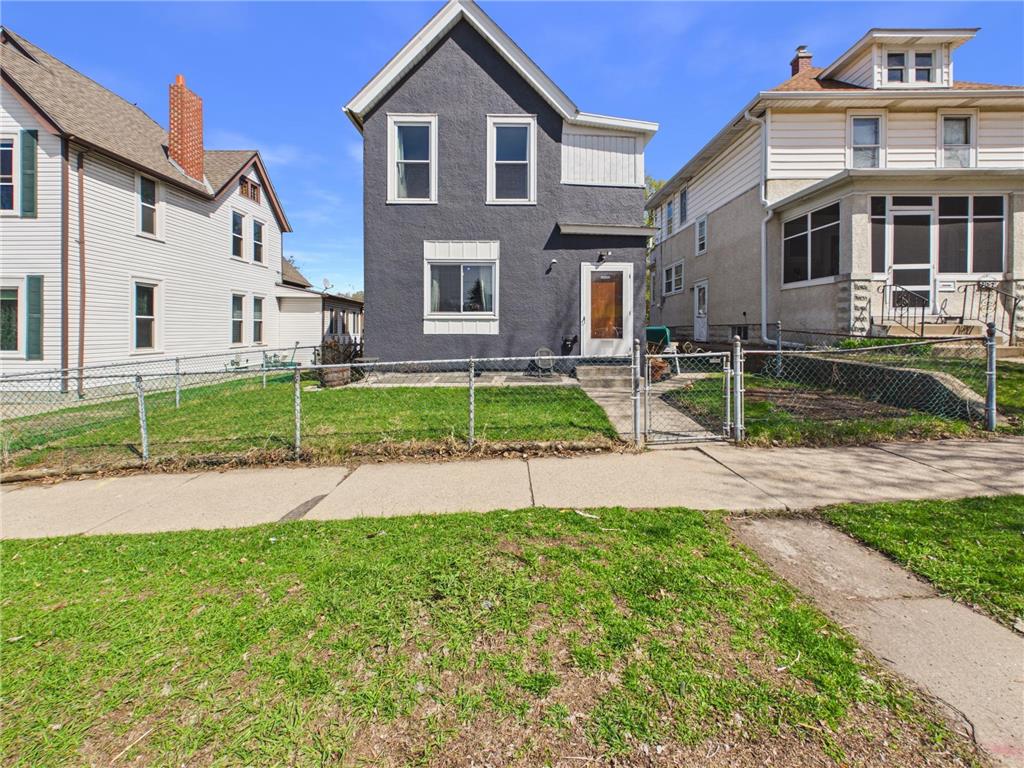 750 Robert Street S Saint Paul MN 55107 7060151 image1