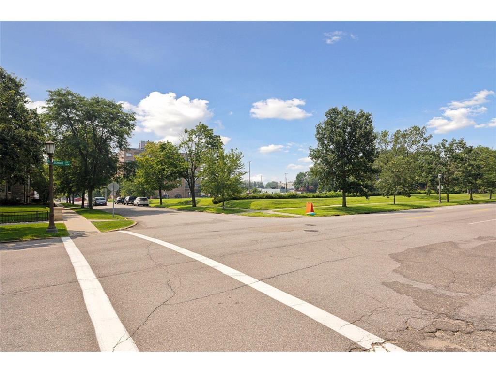 750 Summit Avenue Saint Paul MN 55105 6768229 image13