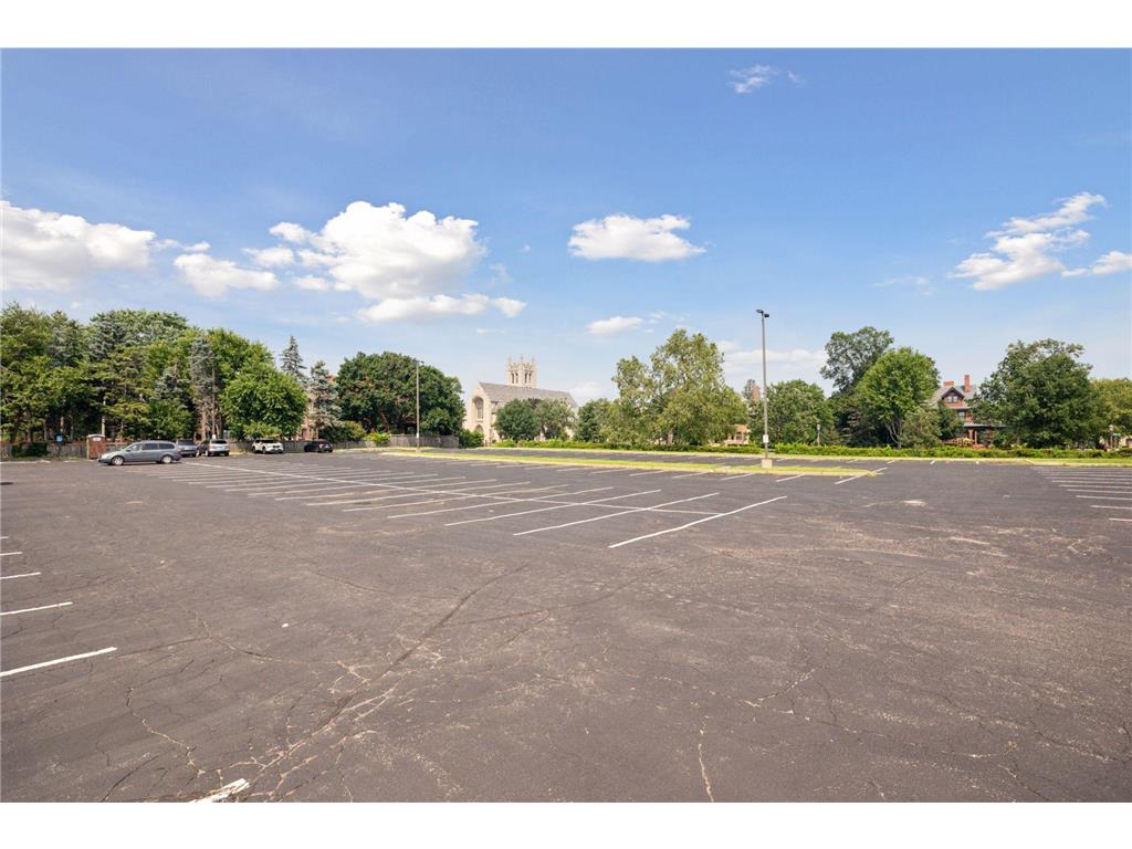 750 Summit Avenue Saint Paul MN 55105 6768229 image8