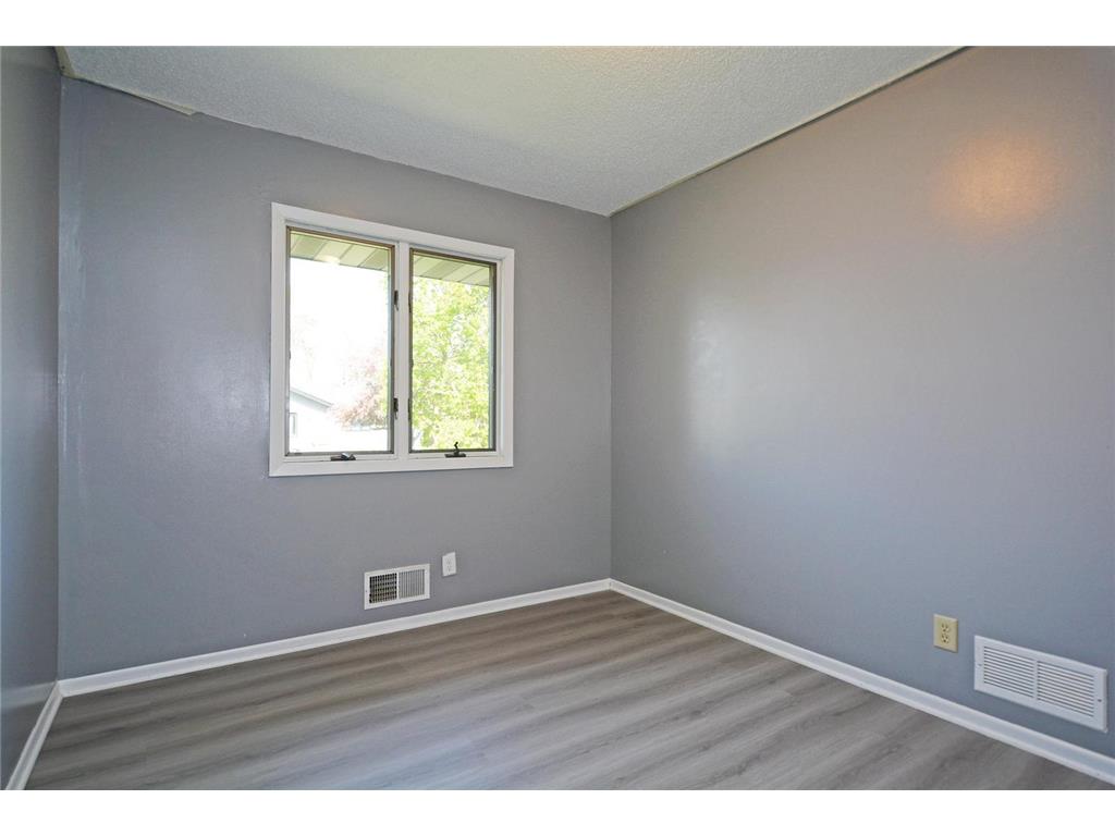 7500 Janell Avenue N Brooklyn Park MN 55428 7074575 image14