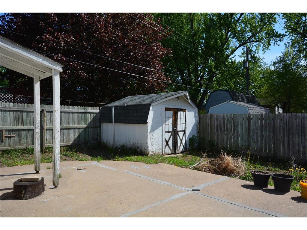 7500 Janell Avenue N Brooklyn Park MN 55428 7074575 image2