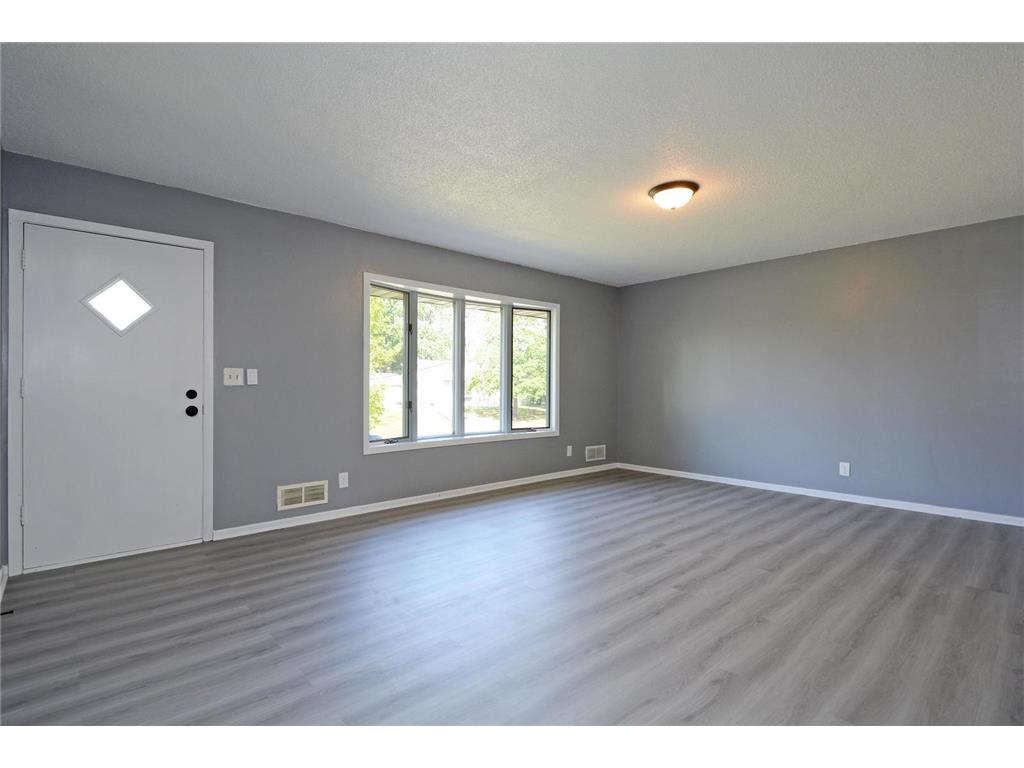 7500 Janell Avenue N Brooklyn Park MN 55428 7074575 image5