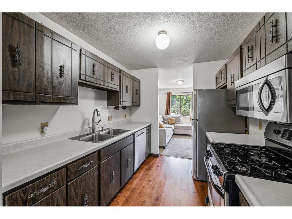 7501 62nd Court N Brooklyn Park MN 55428 7063242 image4