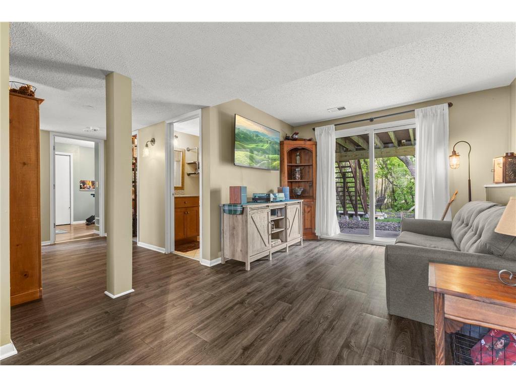 7501 82nd Avenue N Brooklyn Park MN 55445 7062449 image15