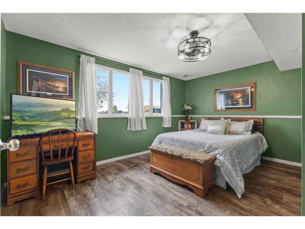 7501 82nd Avenue N Brooklyn Park MN 55445 7062449 image16