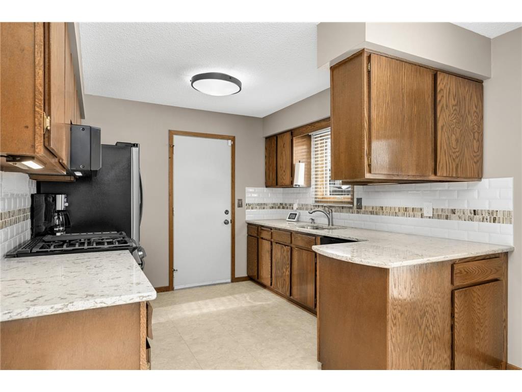 7501 W 100th Street Bloomington MN 55438 7003450 image6