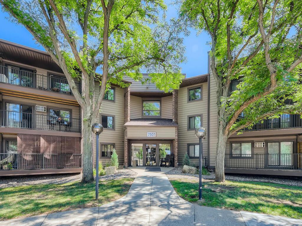 7501 W 101st Street 106, Bloomington, MN, 55438 MLS 6337543 Edina