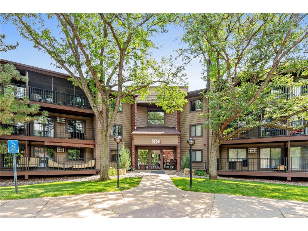 7501 W 101st Street #107 Bloomington MN 55438 6765769 image1