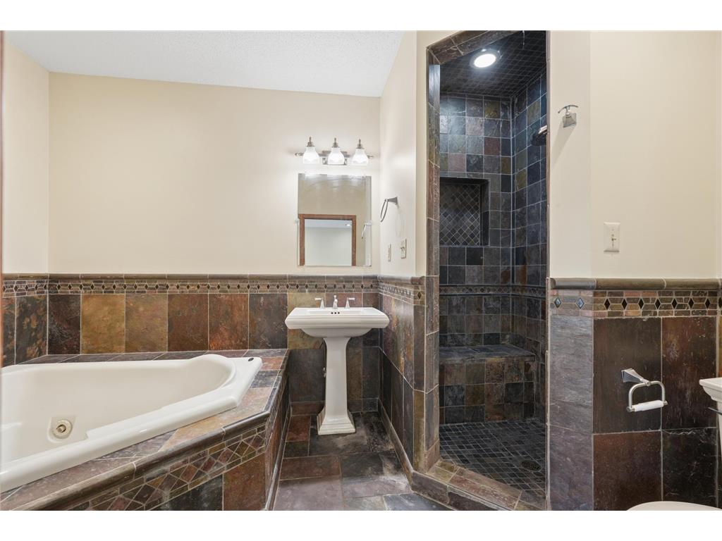 7503 5th Street N Oakdale MN 55128 7046932 image23