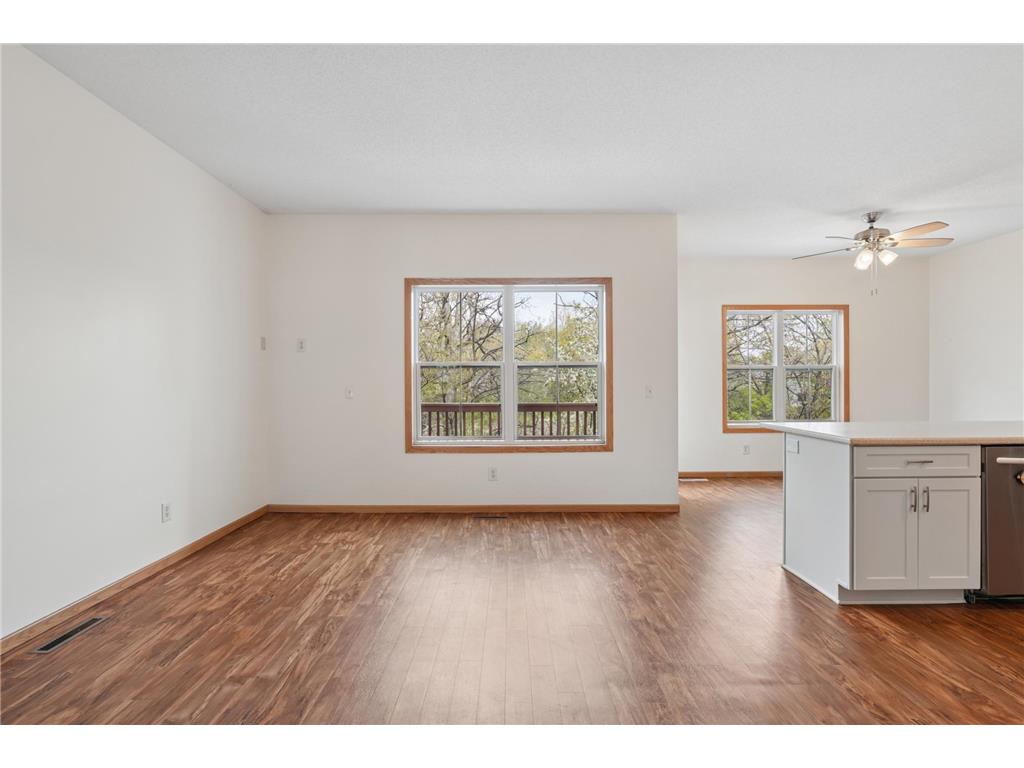 7503 5th Street N Oakdale MN 55128 7046932 image5