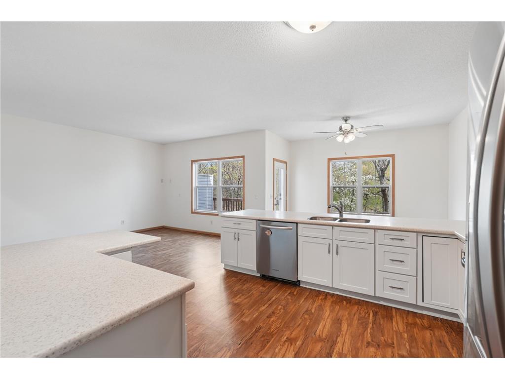 7503 5th Street N Oakdale MN 55128 7046932 image9
