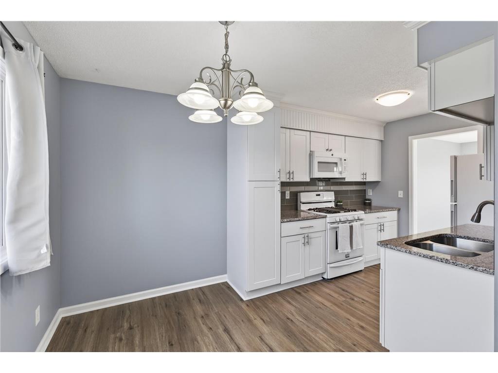 7503 Whitney Drive Apple Valley MN 55124 7055501 image3