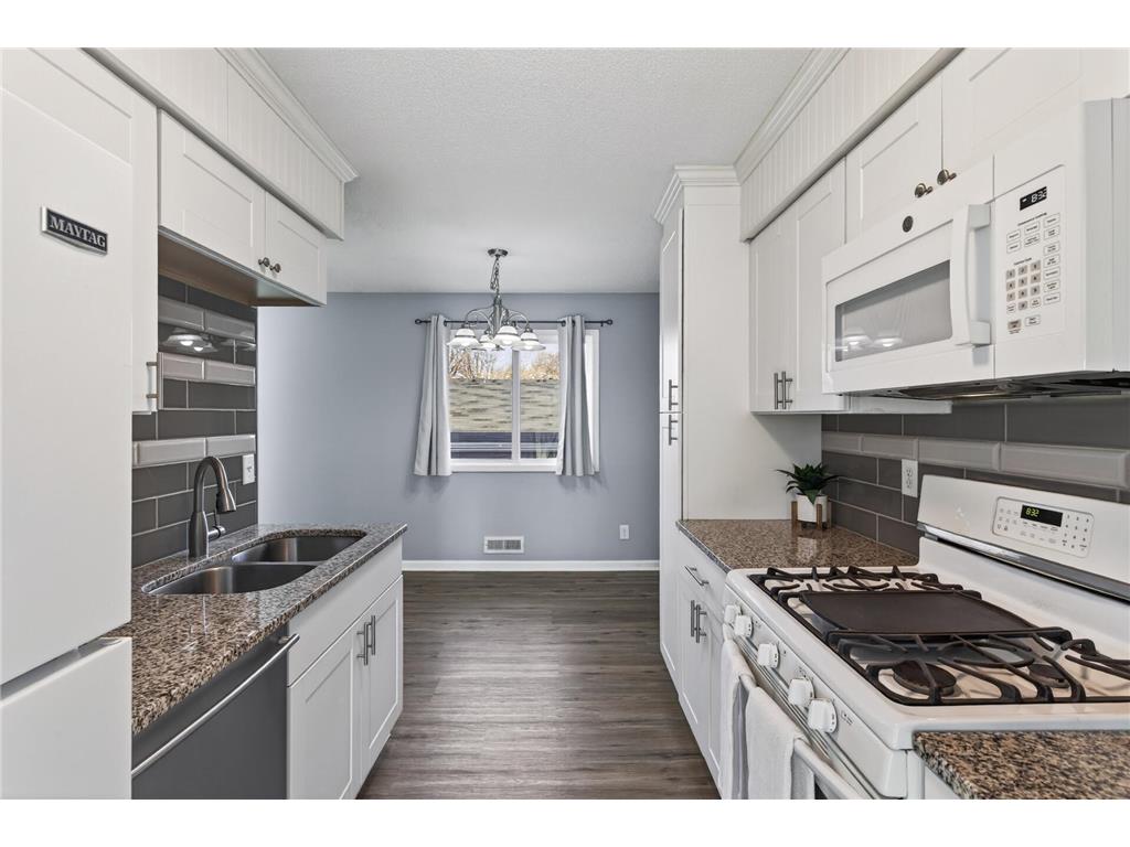 7503 Whitney Drive Apple Valley MN 55124 7055501 image4
