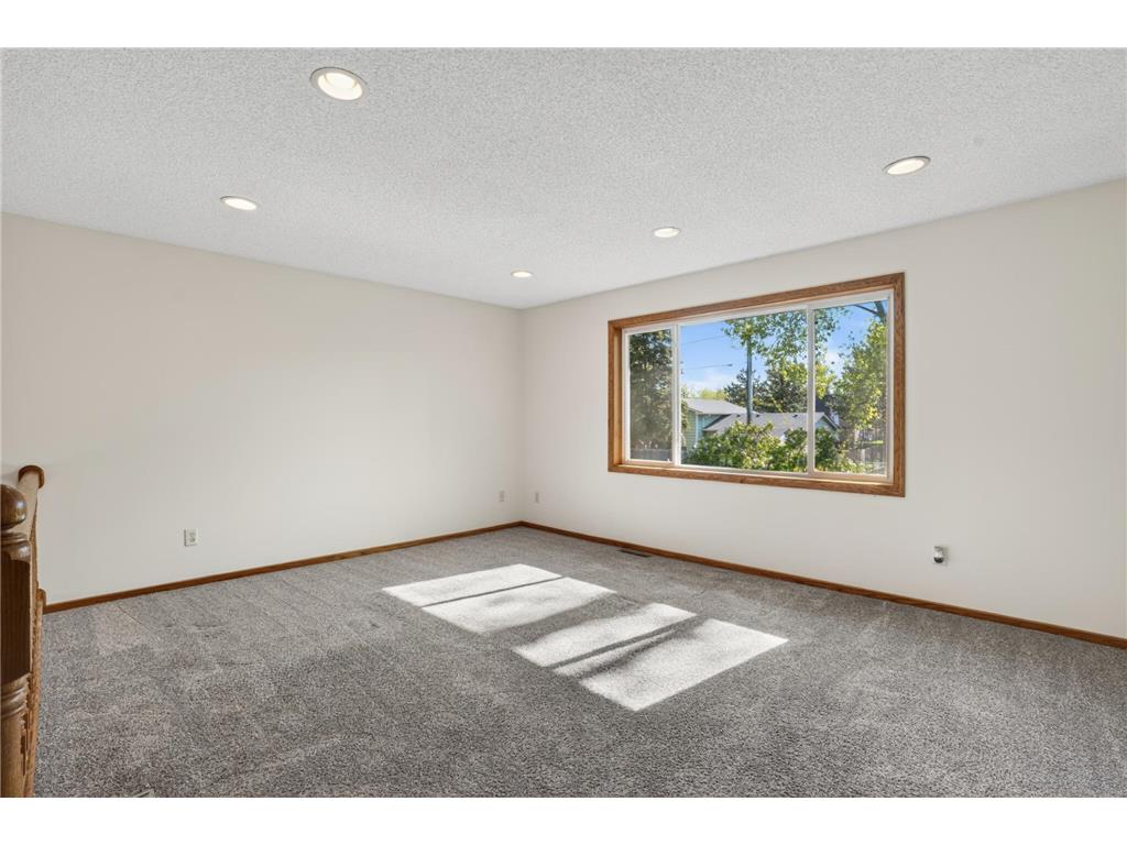 7505 Edgewood Drive Mounds View MN 55112 7062409 image14