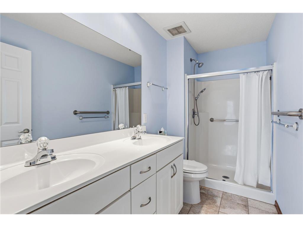 7506 Hampton Lane Shakopee MN 55379 7023750 image20