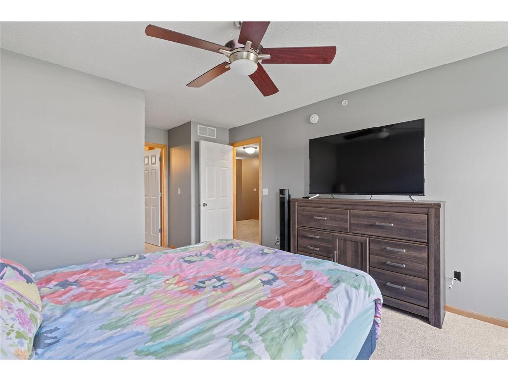 7509 Parkridge Way Savage MN 55378 7060590 image20