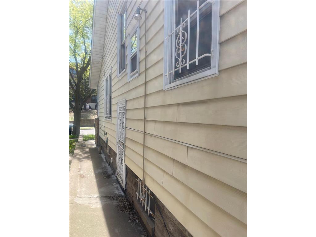 751 Lawson Avenue E Saint Paul MN 55106 7037852 image23