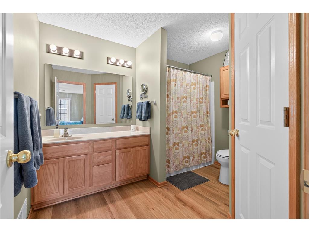 751 Maple Hills Drive #B Maplewood MN 55117 7018160 image21