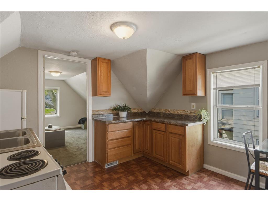 751 Minnehaha Avenue W Saint Paul MN 55104 7061922 image19