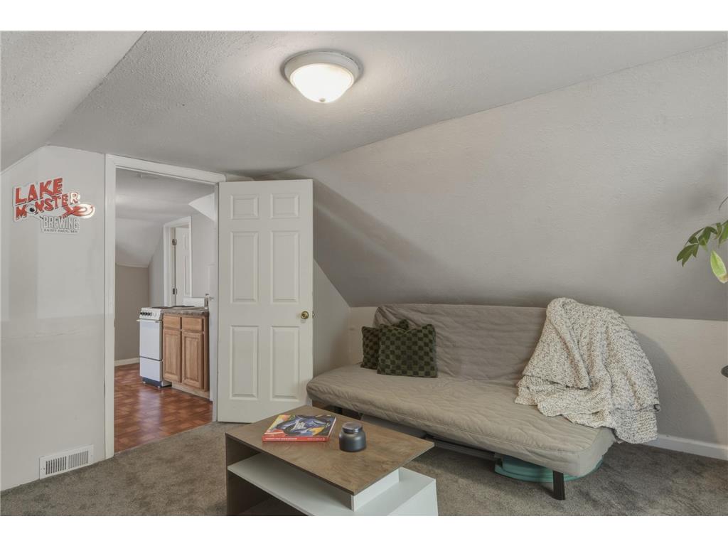 751 Minnehaha Avenue W Saint Paul MN 55104 7061922 image21