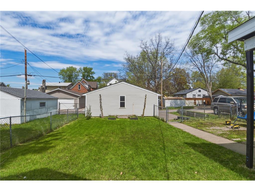 751 Minnehaha Avenue W Saint Paul MN 55104 7061922 image27