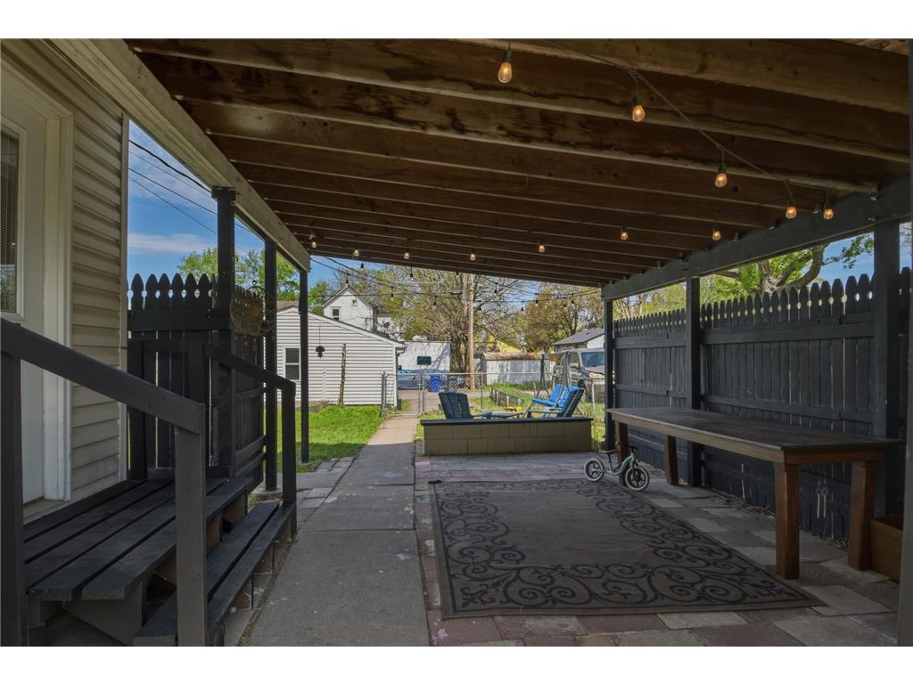751 Minnehaha Avenue W Saint Paul MN 55104 7061922 image28