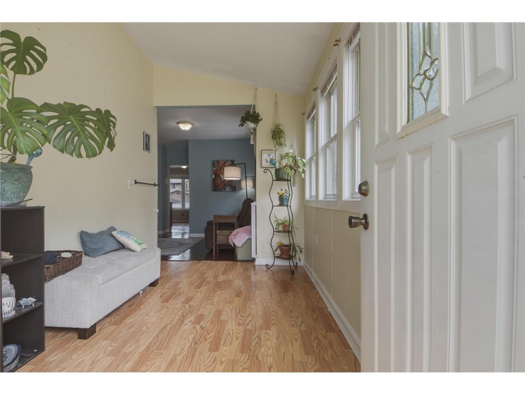 751 Minnehaha Avenue W Saint Paul MN 55104 7061922 image4