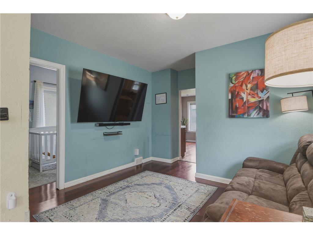 751 Minnehaha Avenue W Saint Paul MN 55104 7061922 image7