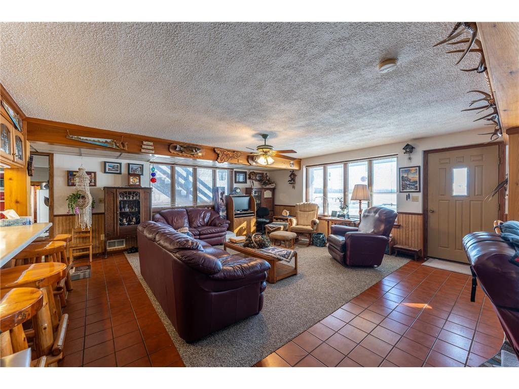 751 N Pioneer Road Ely MN 55731 - Shagawa Lake 6346933 image1