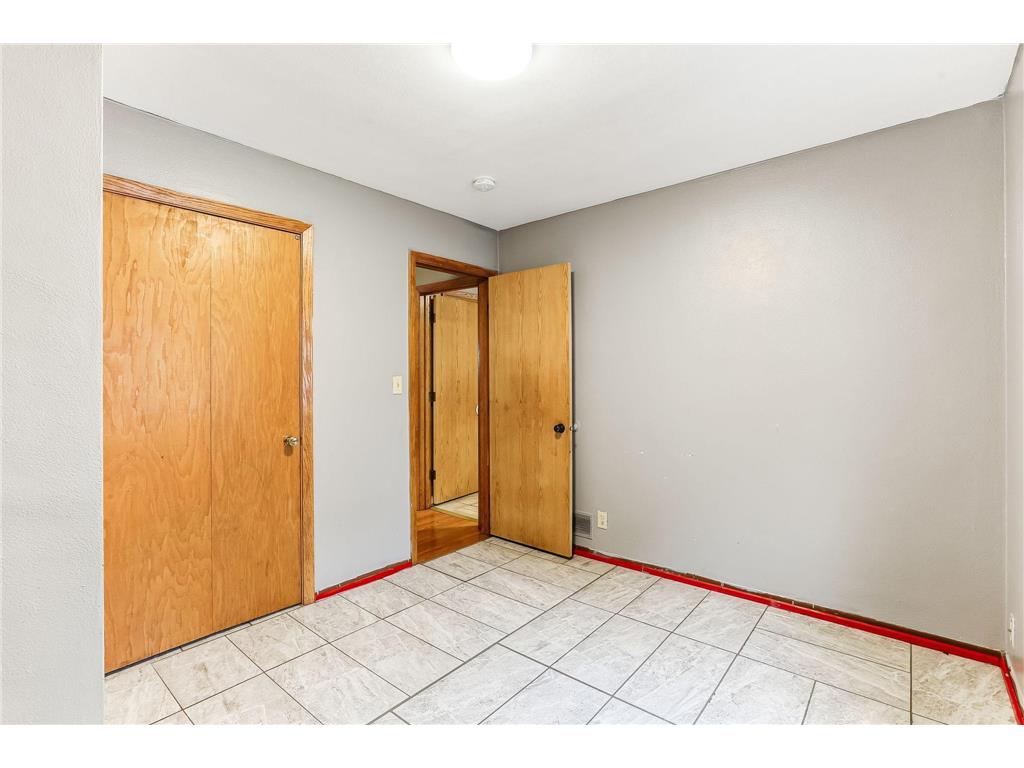 751 Van Buren Avenue Saint Paul MN 55104 6818430 image15