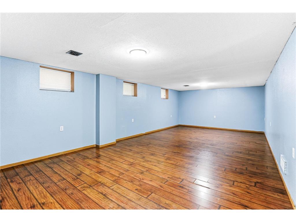 751 Van Buren Avenue Saint Paul MN 55104 6818430 image18