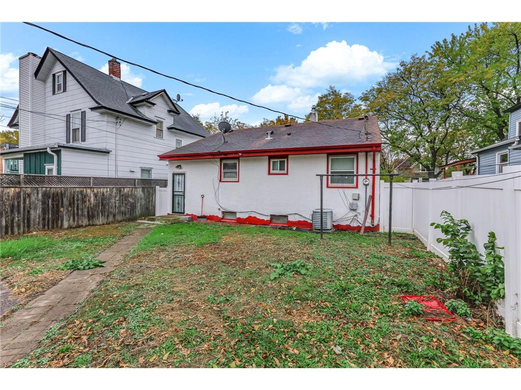 751 Van Buren Avenue Saint Paul MN 55104 6818430 image26