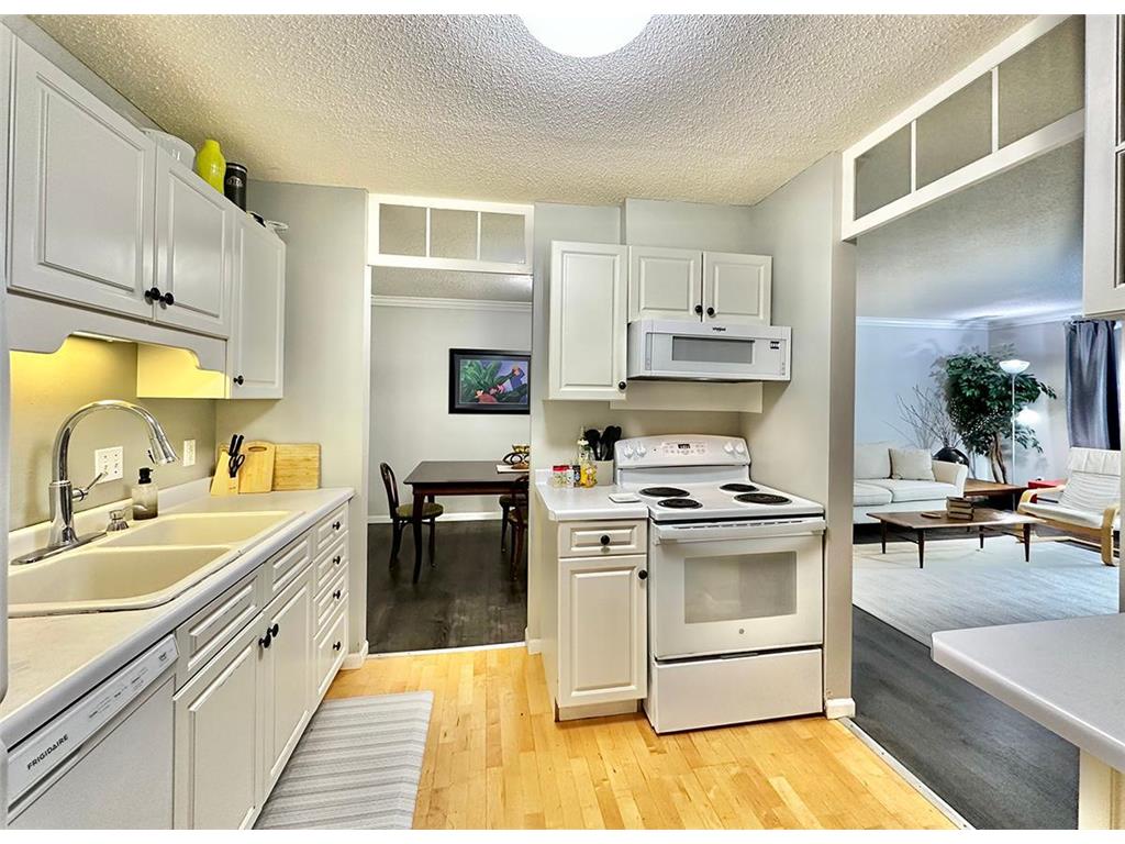 7510 Cahill Road #214B Edina MN 55439 7036596 image1