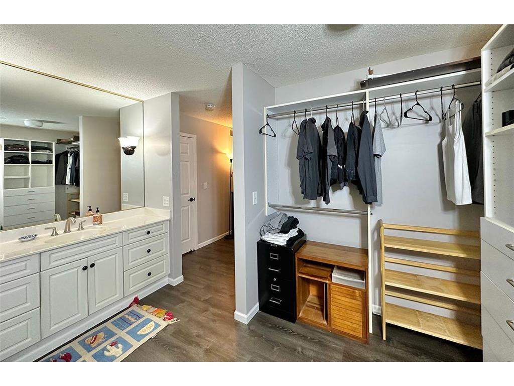 7510 Cahill Road #214B Edina MN 55439 7036596 image15