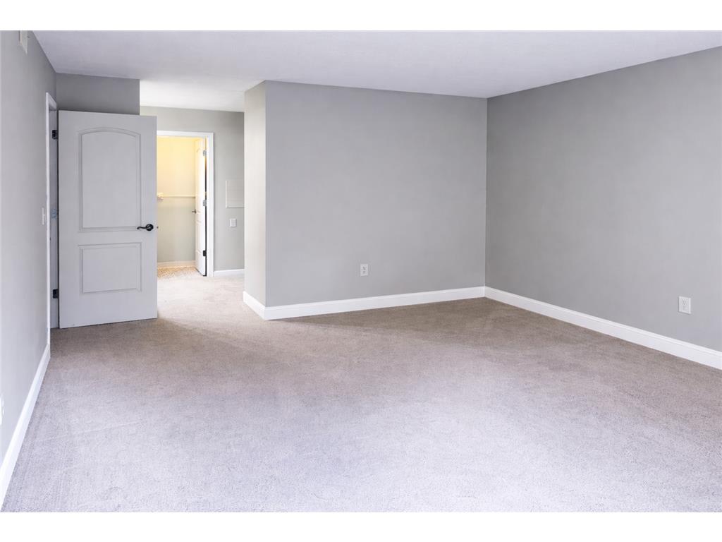 7510 Cahill Road #303B Edina MN 55439 7039222 image6